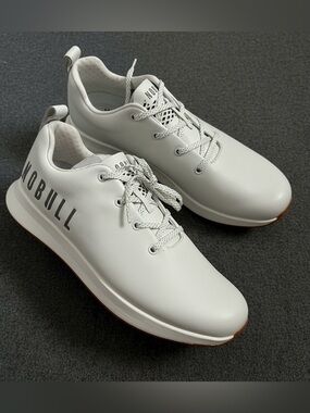 NOBULL White Minimalist Men's Golf Shoes. Brand New Size 11. Brand New